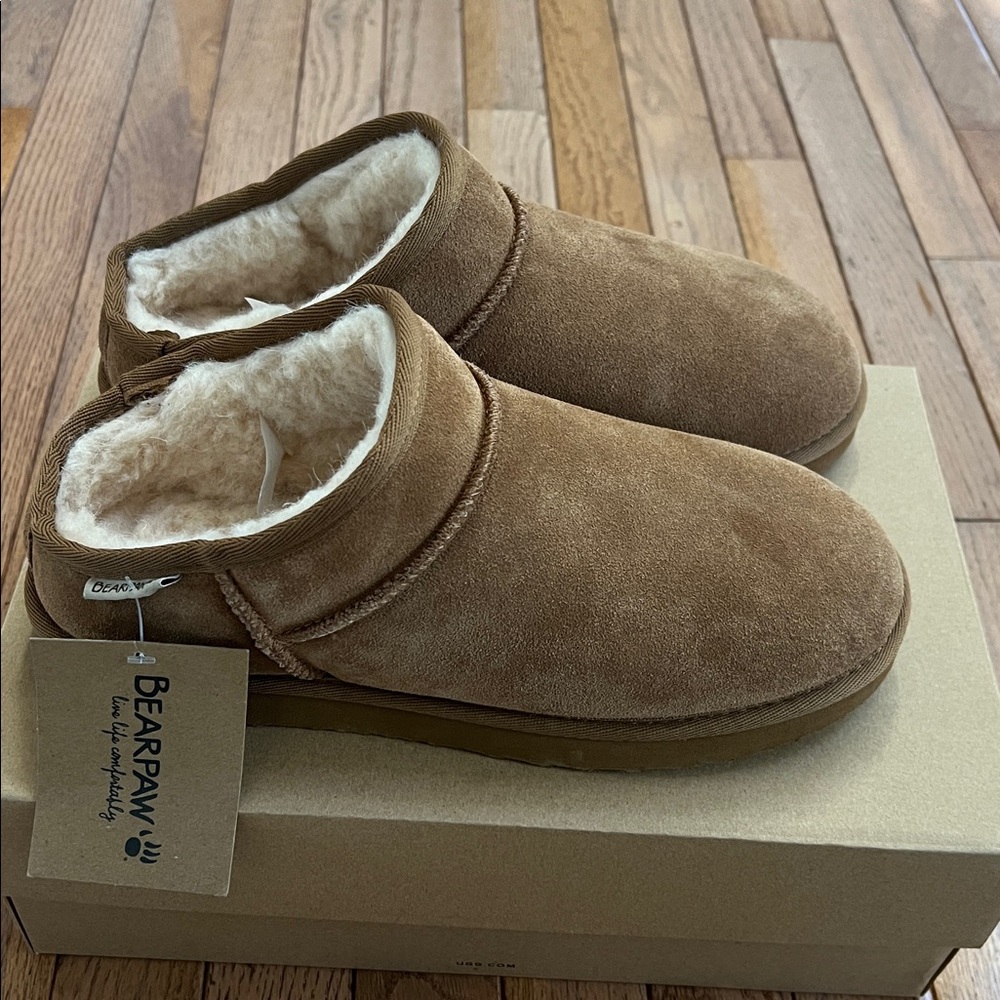 Bearpaw women’s slippers indoors/ outdoors